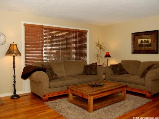 926 Symphony Cir, Ogden, UT 84404 — photo 6