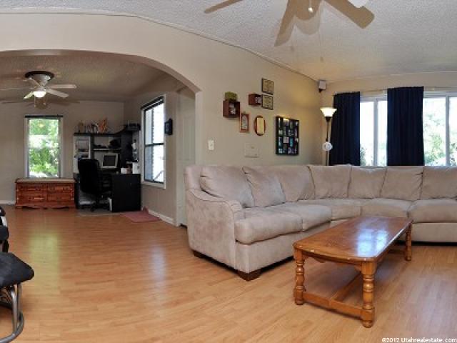 427 37th St, South Ogden, UT 84403 — photo 4