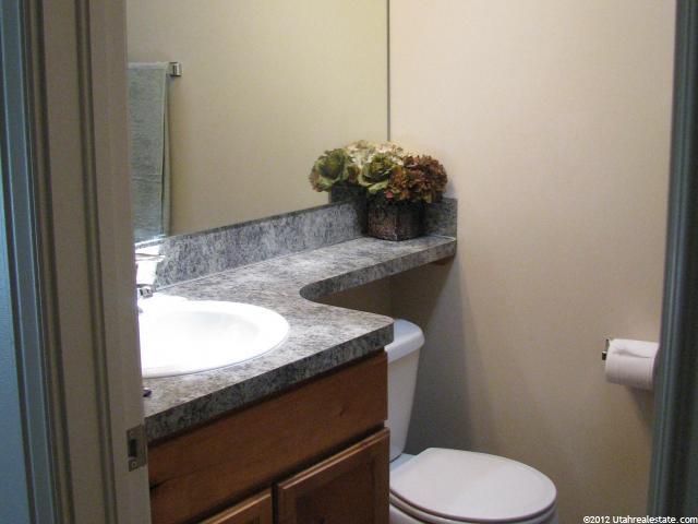 241 E 1900 N, North Ogden, UT 84414 — photo 5