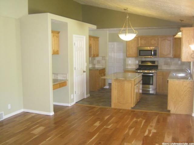 1175 S 650 E, Kaysville, UT 84037 — photo 2