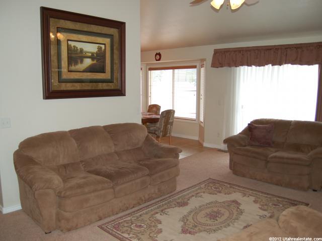 132 E Station St, Sandy, UT 84070 — photo 2