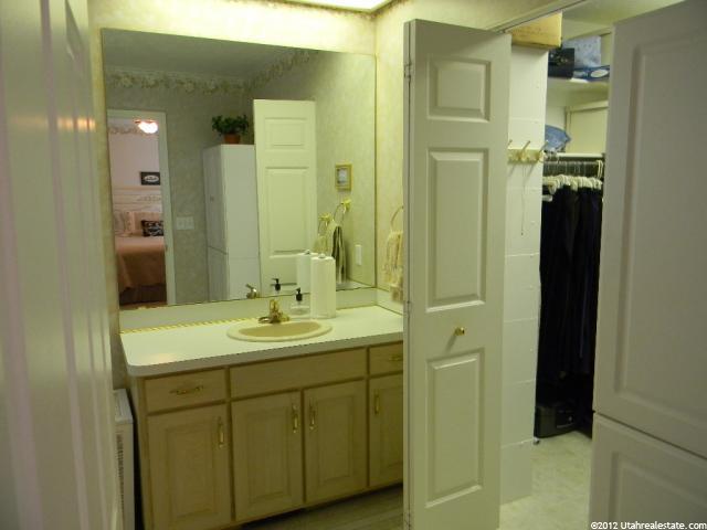 952 E 5650 S, South Ogden, UT 84405 — photo 3