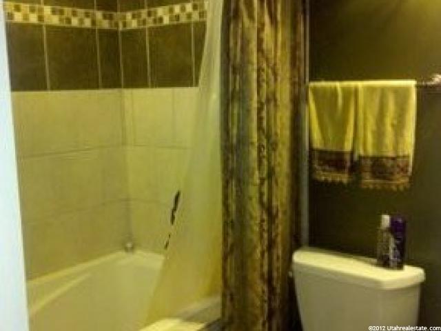 177 W 200 N, Centerville, UT 84014 — photo 11