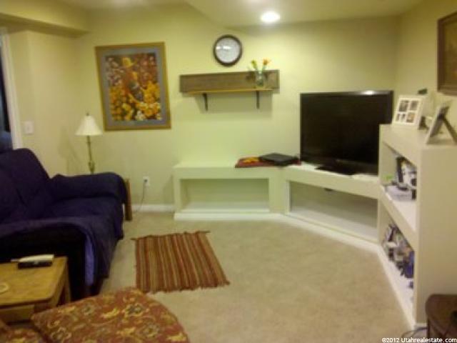 177 W 200 N, Centerville, UT 84014 — photo 10
