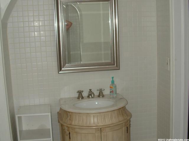 595 S Vernal Ave E, Vernal, UT 84078 — photo 10