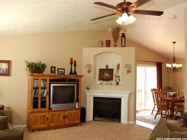 2172 S 825 E, Clearfield, UT 84015 — photo 2