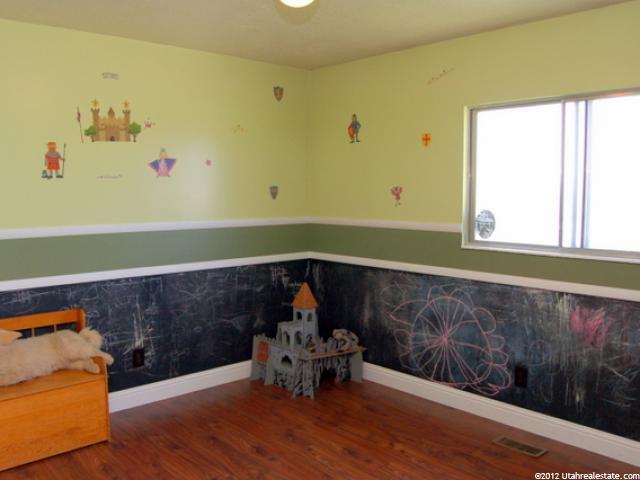 270 W 2400 S, Clearfield, UT 84015 — photo 8