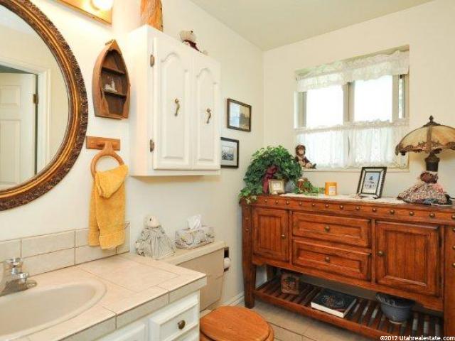 559 E 3200 N, North Ogden, UT 84414 — photo 9