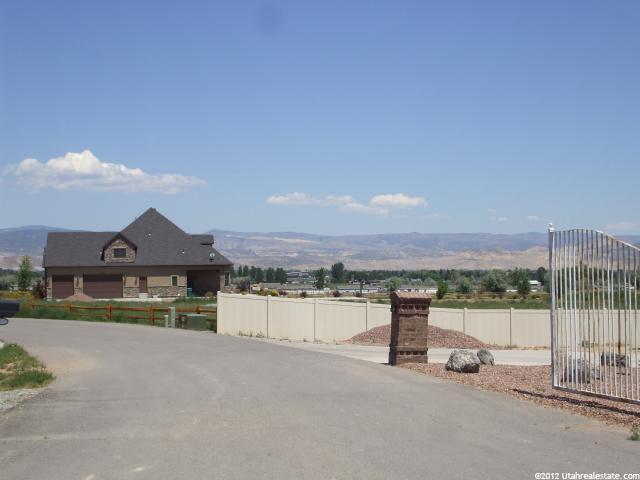2411 300 W, Vernal, UT 84078 — photo 2