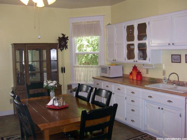 207 E 200 N, Nephi, UT 84648 — photo 4