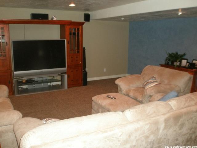 708 S Clearwater Falls Dr, Layton, UT 84041 — photo 5