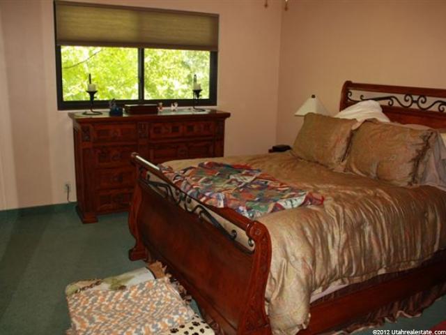 8051 S 2575 E, South Weber, UT 84405 — photo 10