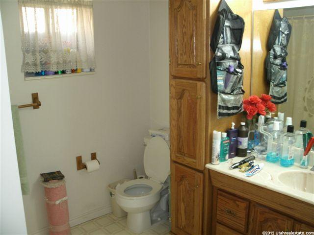 8072 S 865 E, Sandy, UT 84094 — photo 10