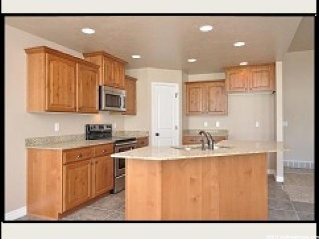 5240 S 3575 W, Roy, UT 84067 — photo 4