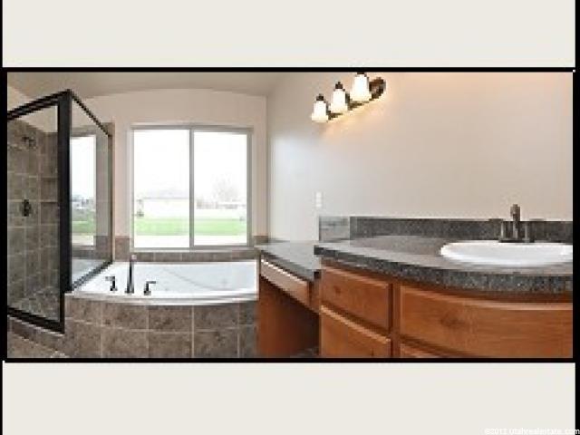 5240 S 3575 W, Roy, UT 84067 — photo 6