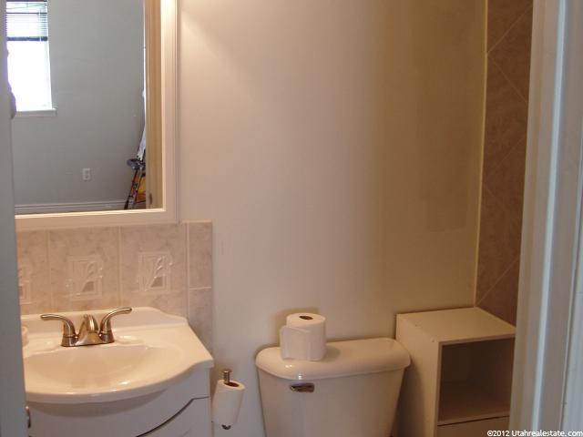 649 W 3850 S, Riverdale, UT 84405 — photo 6