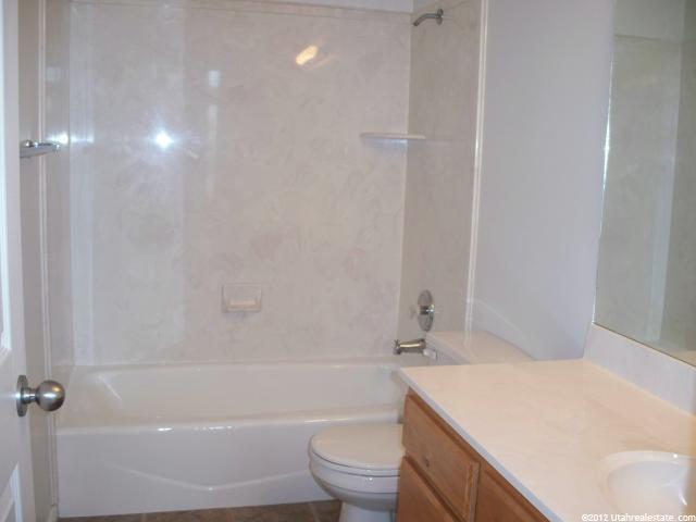 2211 E Deerview Dr N, Layton, UT 84040 — photo 7