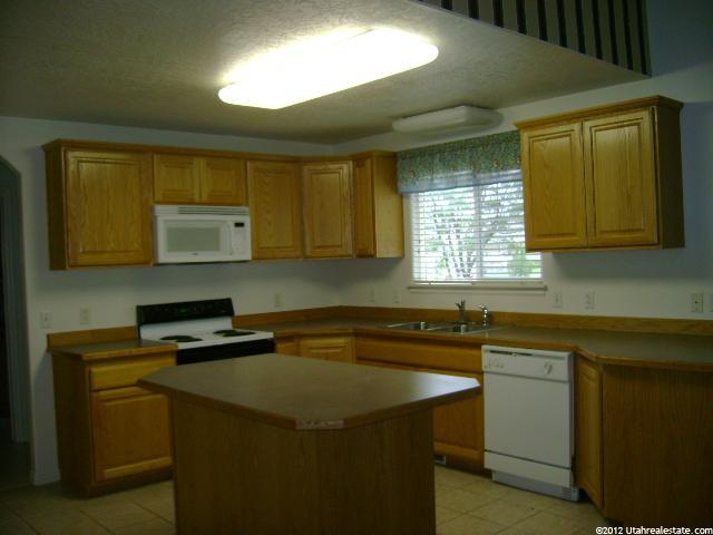 1067 W 1580 S, Vernal, UT 84078 — photo 5
