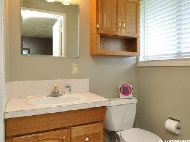 5045 S 2275 W, Roy, UT 84067 — photo 11