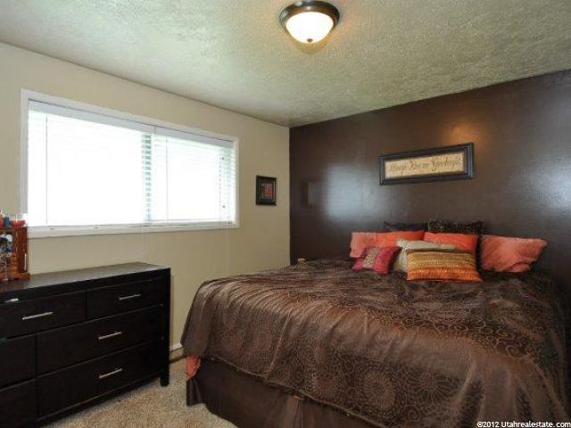 5045 S 2275 W, Roy, UT 84067 — photo 8