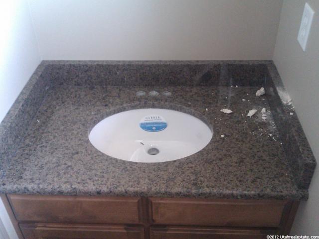 149 S 3600 W, Layton, UT 84041 — photo 9