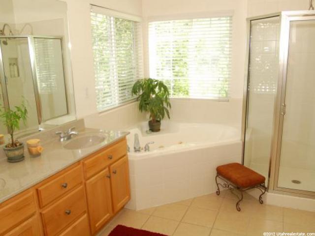 290 E Regent Park Ct S, Midvale, UT 84047 — photo 11