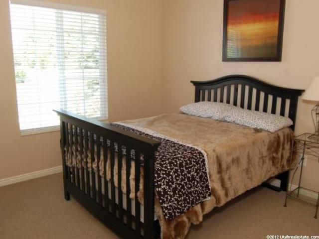 290 E Regent Park Ct S, Midvale, UT 84047 — photo 10