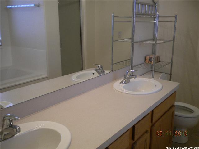 2479 W 1600 N, Clinton, UT 84015 — photo 6