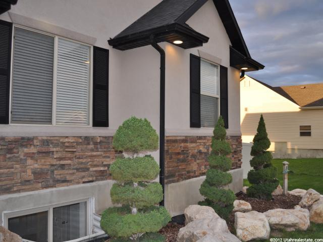 2922 W 3450 N, Farr West, UT 84404 — photo 5
