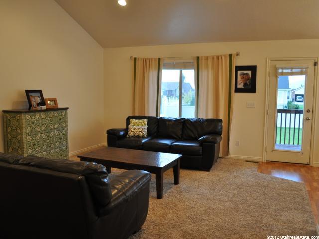 2922 W 3450 N, Farr West, UT 84404 — photo 6