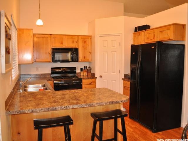 2922 W 3450 N, Farr West, UT 84404 — photo 10