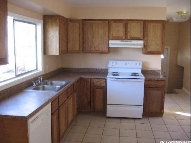 576 Chester, Ogden, UT 84404 — photo 4