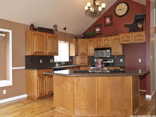 680 S 1350 E, Fruit Heights, UT 84037 — photo 2
