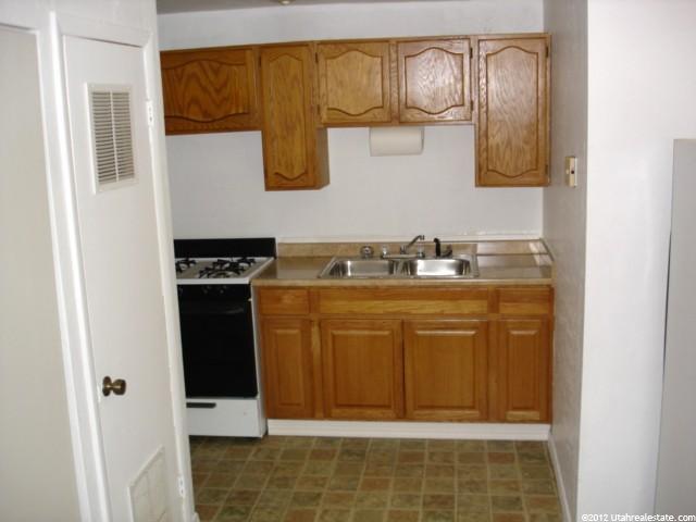 154 N Grant Ave, Midvale, UT 84047 — photo 2