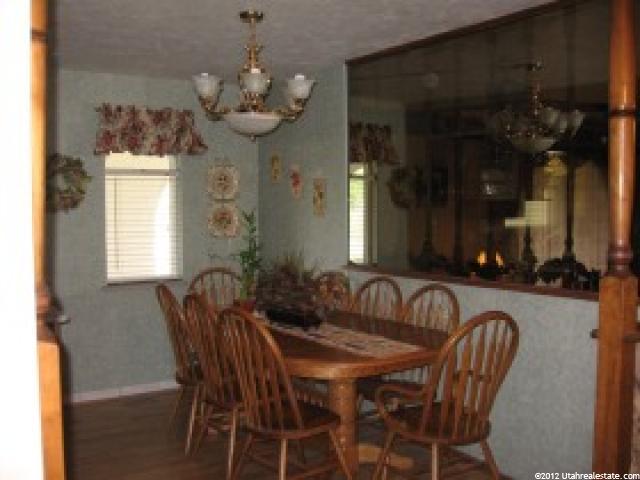 38 E Phillips St, Layton, UT 84041 — photo 3