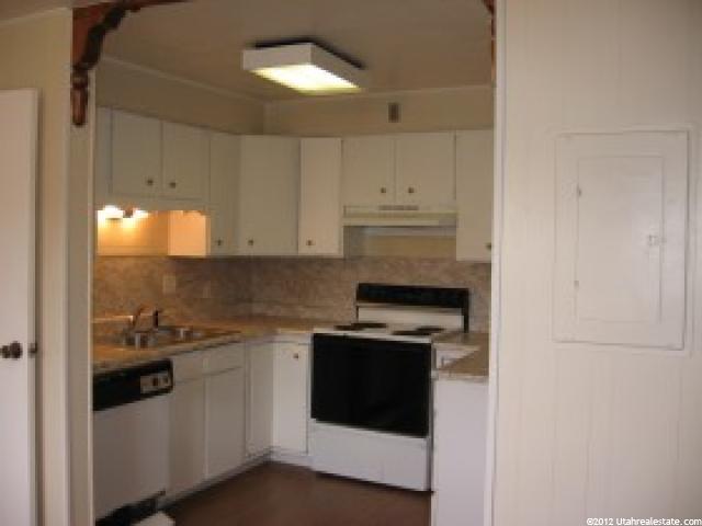 38 E Phillips St, Layton, UT 84041 — photo 8