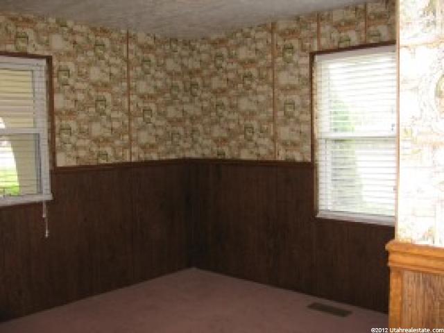 38 E Phillips St, Layton, UT 84041 — photo 10