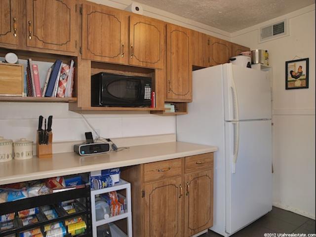 1032 W Ropcke, Murray, UT 84123 — photo 8