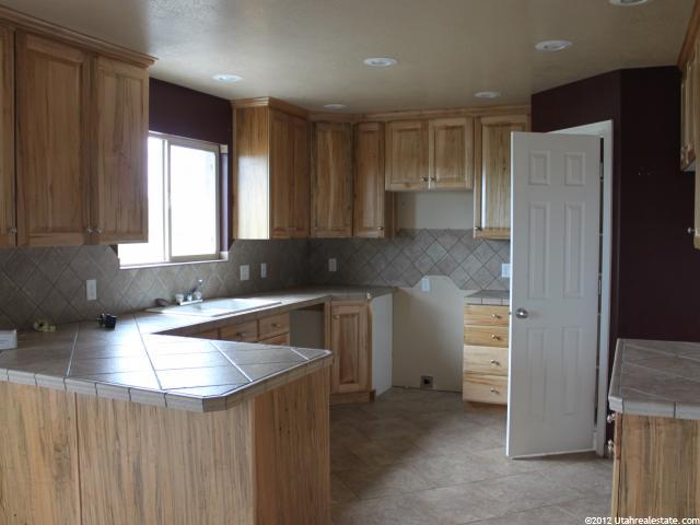 742 S 100 W, Mona, UT 84645 — photo 3