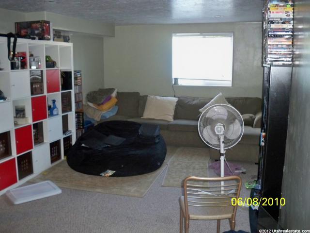 67 W 2000 N, Sunset, UT 84015 — photo 12