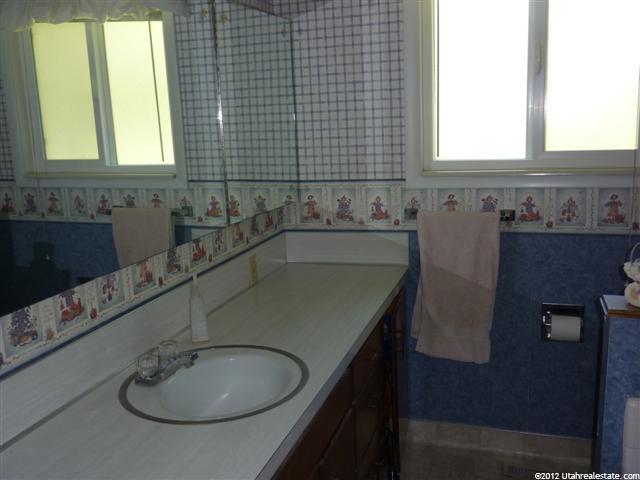 449 S 100 W, Providence, UT 84332 — photo 5
