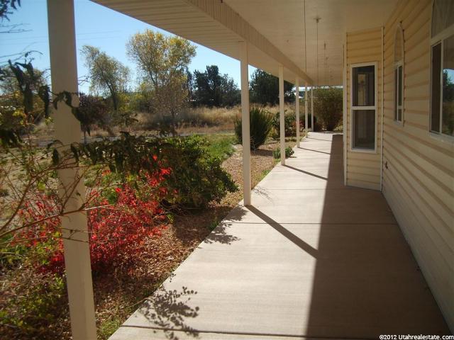 125 E Berrie Ln, Brookside, UT 84782 — photo 11