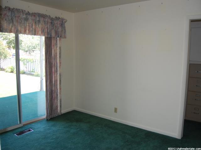 162 W 1800 N, Sunset, UT 84015 — photo 9