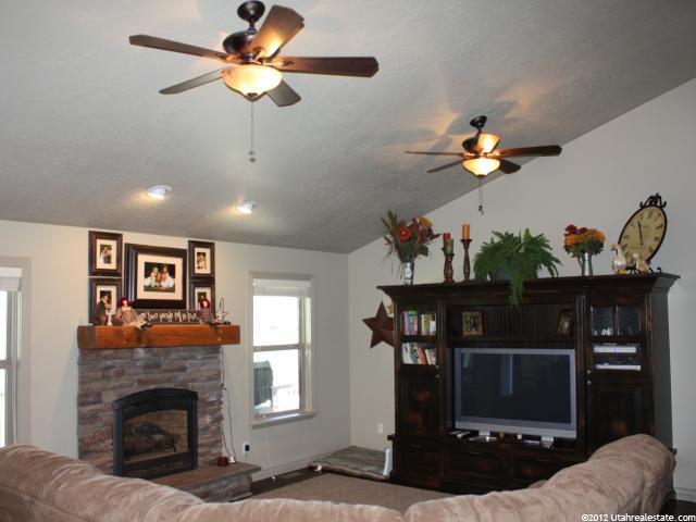 3060 N 825 W, Pleasant View, UT 84414 — photo 7