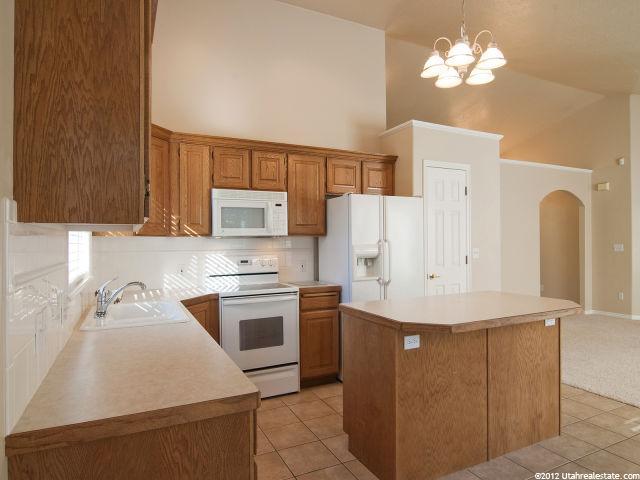 569 E 2350 N, North Ogden, UT 84414 — photo 11