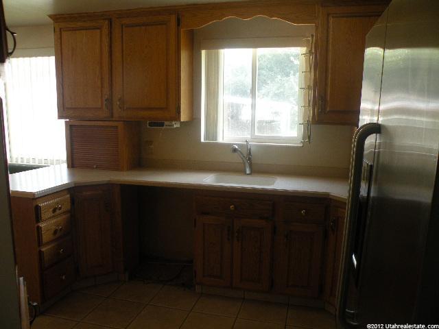 228 E 7845 S, Midvale, UT 84047 — photo 4