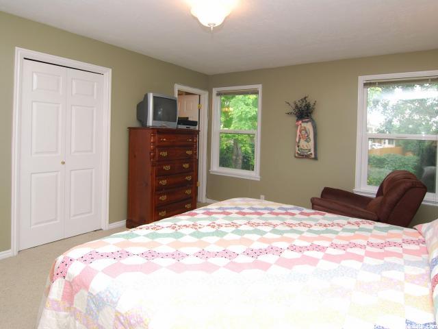 574 S 250 E, Kaysville, UT 84037 — photo 5