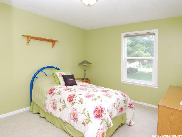 574 S 250 E, Kaysville, UT 84037 — photo 8