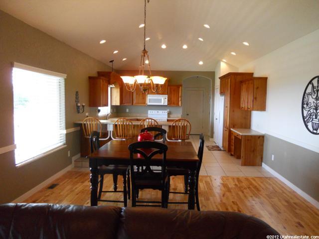 415 S 980 E, Smithfield, UT 84335 — photo 2