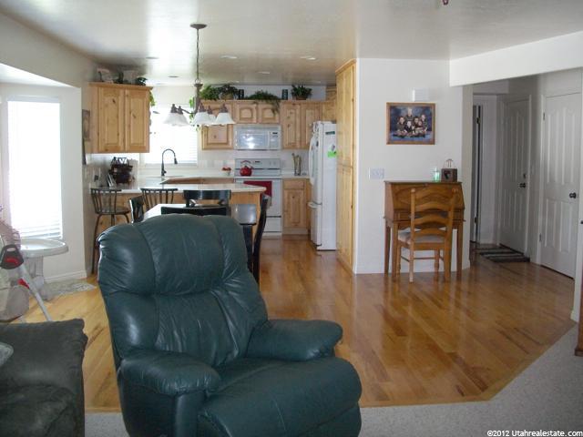 242 W 800 S, Layton, UT 84041 — photo 11